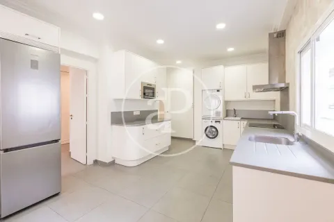 Flat 229 m² in Madrid