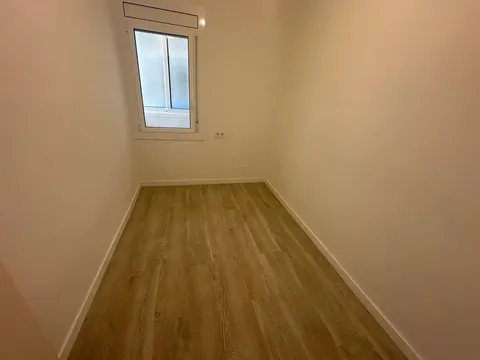 Pis de 86 m² a Badalona
