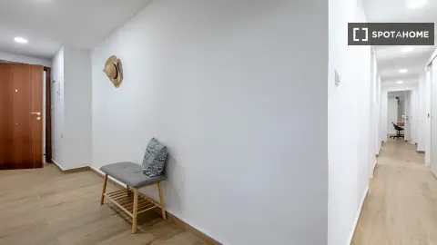 Chambre à louer, Valence