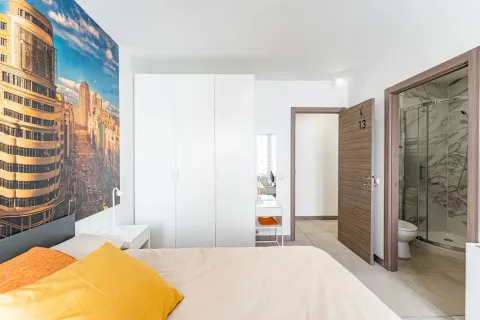 Habitació de lloguer, Madrid (2/10)