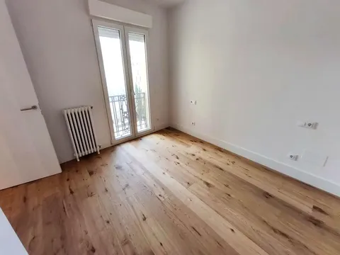 Wohnung 156 m² in Madrid