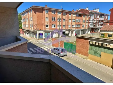 Wohnung 129 m² in Saldaña