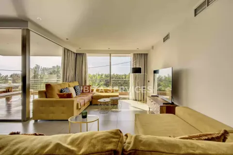 Haus 250 m² in Santa Eulària des Riu