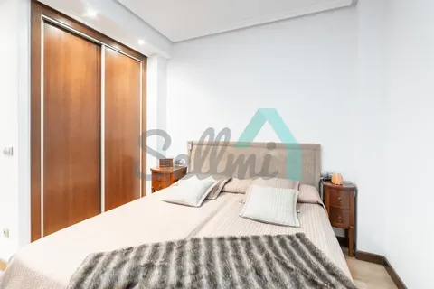 Wohnung 92 m² in Oviedo