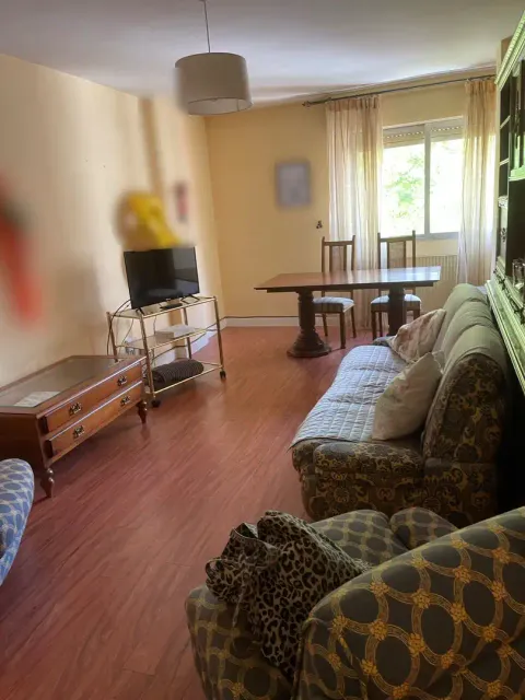 Room for rent, Cuenca (2/9)