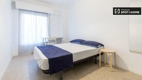 Chambre à louer, Valence