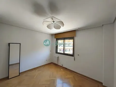 Pis de 80 m² a Segovia