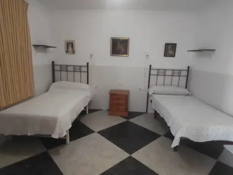 Habitació de lloguer, Carmona