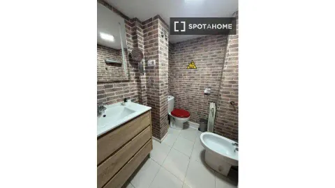Комната в аренду, Мадрид