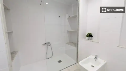 Chambre à louer, Valence