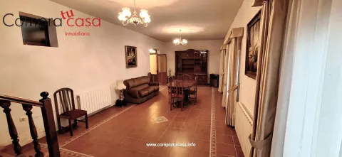 Casa de 561 m² en Espirdo