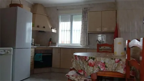 Casa de 100 m² a El Burgo