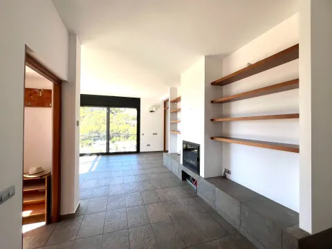 Maison 234 m² à Castelldefels