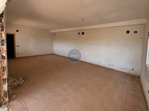 Haus 323 m² in l'Énova