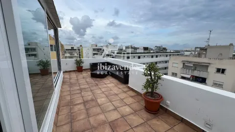 Квартира 100 м² в Eivissa