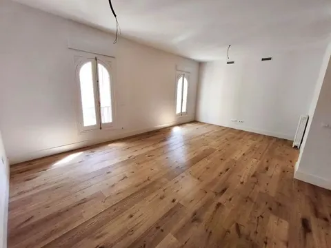 Wohnung 156 m² in Madrid