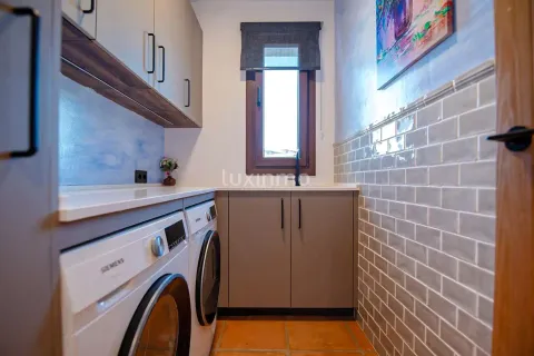 Haus 375 m² in Llíber