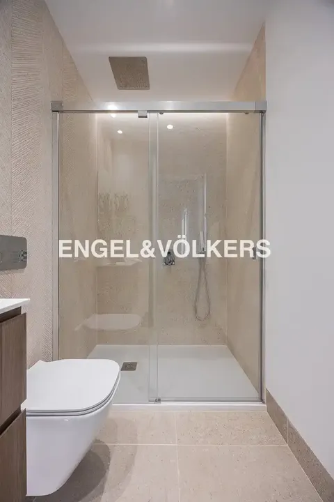 Wohnung 83 m² in Madrid