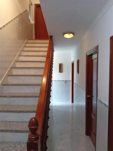 Casa de 100 m² a El Burgo