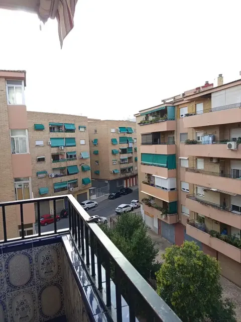 Piso de 100 m² en Granada