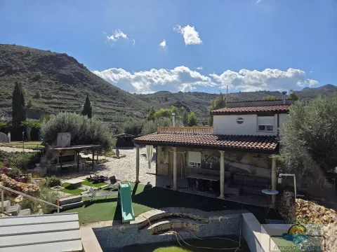 Casa de 100 m² a Albox