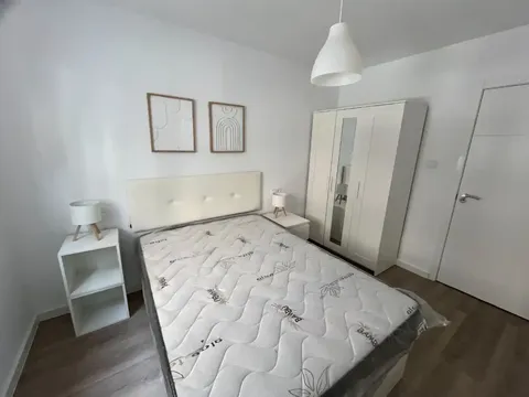Habitació de lloguer, Oviedo