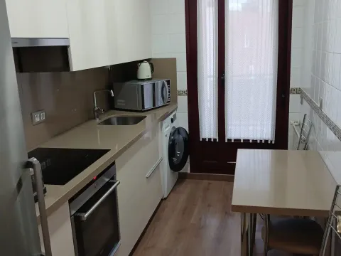 Pis de 80 m² a Oviedo