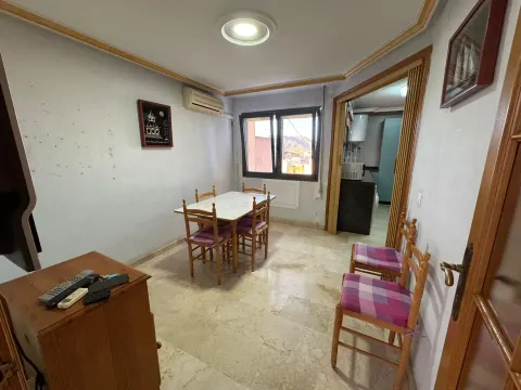 Piso de 127 m² en Albatera