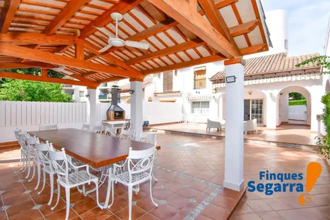 Casa de 196 m² a Roda de Berà