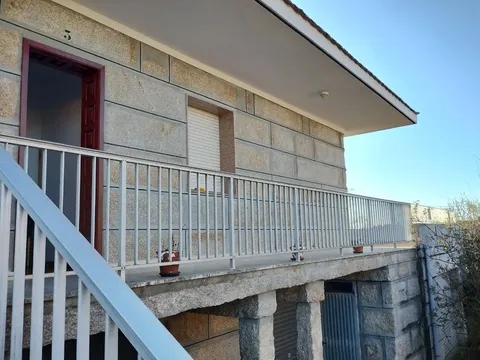 Casa de 90 m² en Taboadela