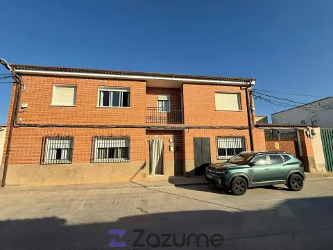 Casa de 125 m² a Cazalegas