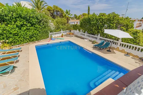 Будинок 346 м² у Calp