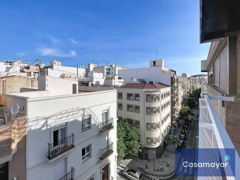 Pis de 104 m² a Alacant