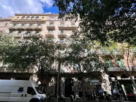 Wohnung 151 m² in Barcelona