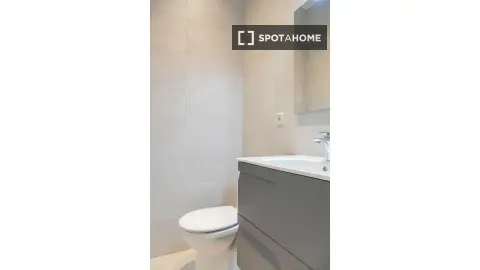 Room for rent, Madrid