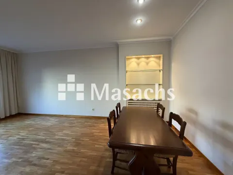 Pis de 296 m² a Terrassa