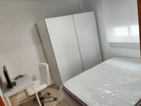 Pis de 65 m² a Còrdova