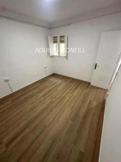 Flat 60 m² in Barcelona (3/12)