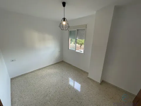 Pis de 85 m² a Dos Hermanas