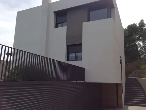 Casa 285 m² a Corbera de Llobregat
