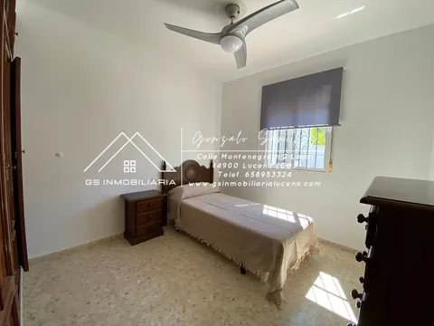 Casa de 300 m² a Lucena