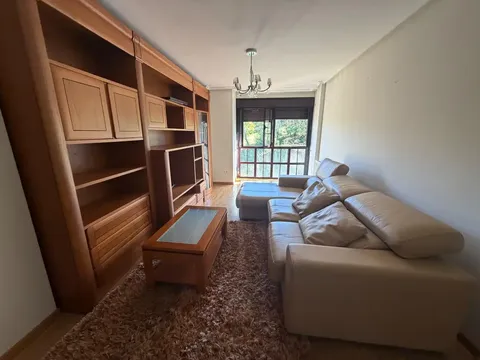 Pis de 91 m² a Nava