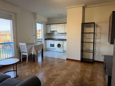 Piso de 45 m² en Oviedo