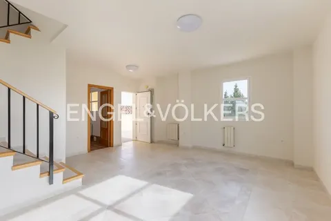 Casa de 250 m² a Riba-roja de Túria