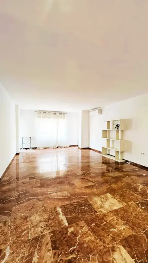 Wohnung 150 m² in Granada