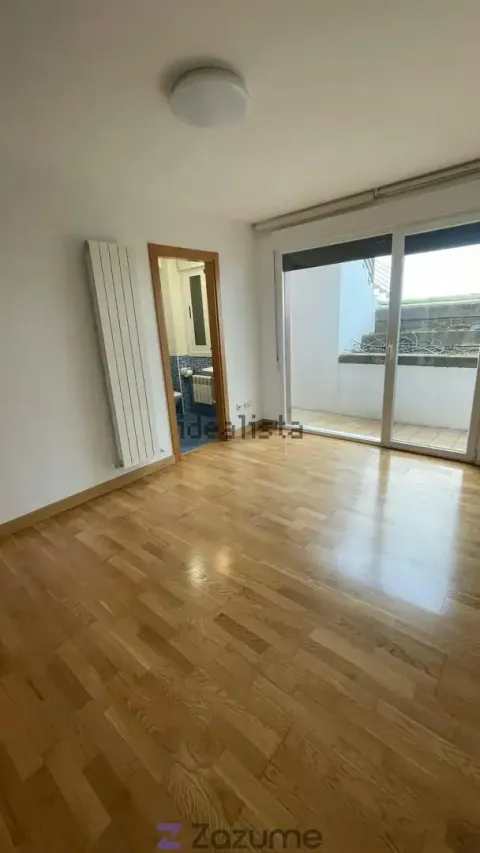 Moradia 300 m² em Pamplona / Iruña