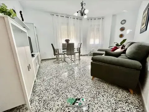 Appartement 75 m² à Baeza