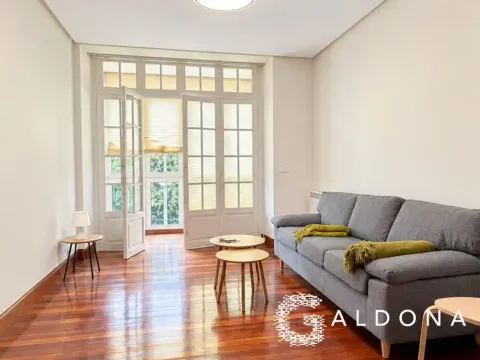 Квартира 100 м² у Сан-Себастьяні (2/18)