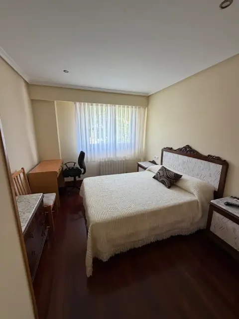 Piso de 90 m² en Ourense