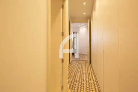 Квартира 143 м² в Барселоне
